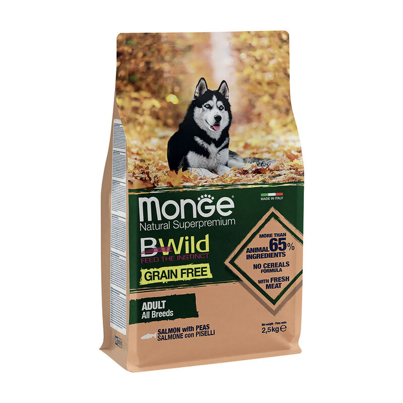 Monge Natural Superpremium BWild Grain Free per cani adulti Salmone e Piselli 2,5 kg 