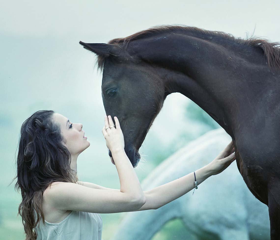 L’ESPERTA CHE COMUNICA CON GLI ANIMALI